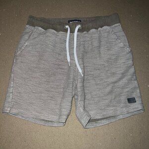 Modern Amusement Shorts - M